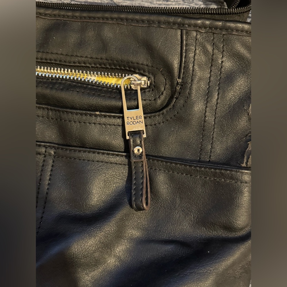 Tyler Rodman cross body purse